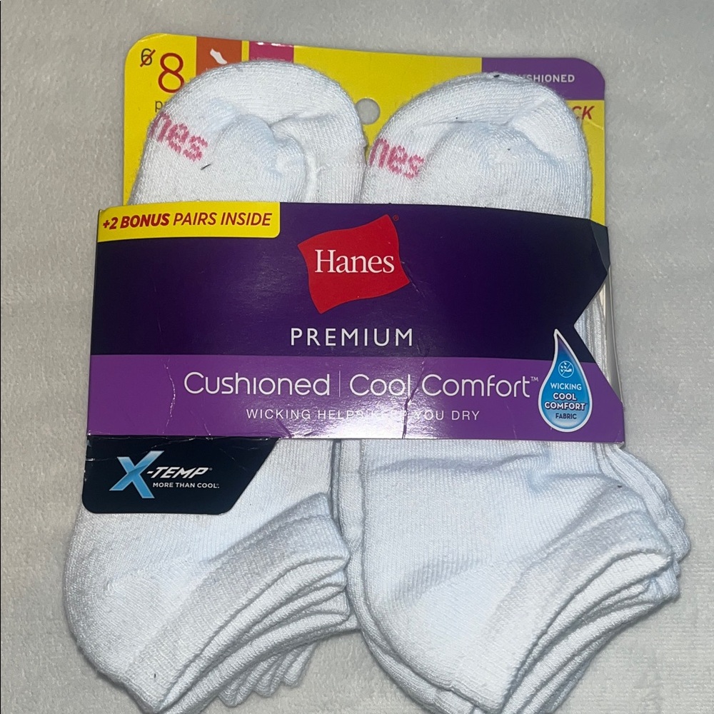 Hanes Premium White Cushioned Athletic Socks